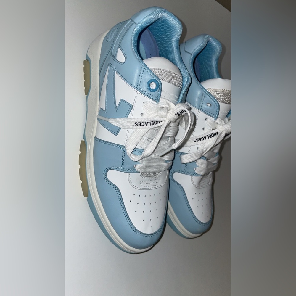 Off white mens shoes size 10 used no box